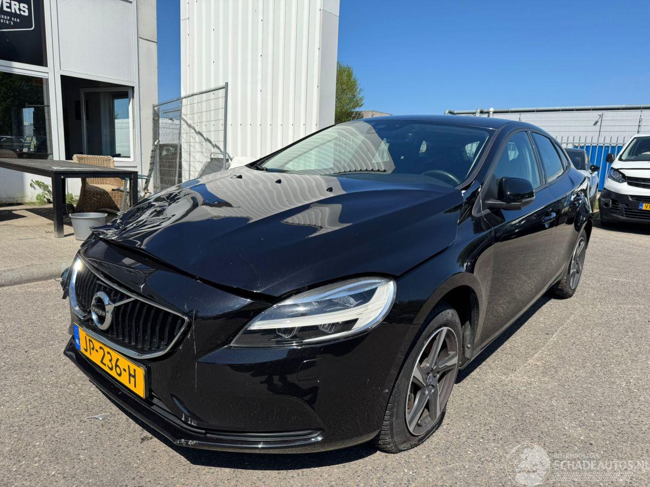Volvo V-40 1.5 T2 Momentum Automaat