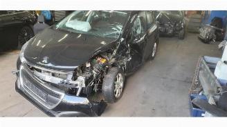 Vrakbiler auto Peugeot 208 208 I (CA/CC/CK/CL), Hatchback, 2012 / 2019 1.2 Vti 12V PureTech 2019/4