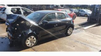 Vrakbiler auto Audi A1 A1 (8X1/8XK), Hatchback 3-drs, 2010 / 2018 1.0 TFSI 12V 2016