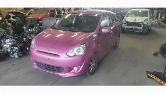 Coche siniestrado Mitsubishi Space-star Space Star (A0), Hatchback, 2012 1.0 12V 2015/5