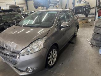 Peugeot 208 208 I (CA/CC/CK/CL), Hatchback, 2012 / 2019 1.6 Vti 16V picture 3