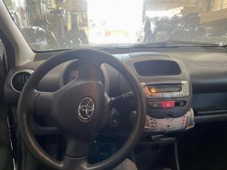 Toyota Aygo Aygo (B10), Hatchback, 2005 / 2014 1.0 12V VVT-i picture 5