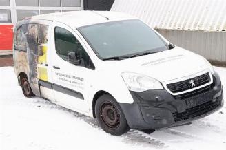 Auto da rottamare Peugeot Partner Partner (GC/GF/GG/GJ/GK), Van, 2008 / 2018 1.6 HDI 75 Phase 2 2015/10