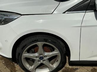 Ford Focus Focus 3 Wagon, Combi, 2010 / 2020 1.0 Ti-VCT EcoBoost 12V 125 picture 32