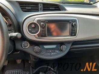 Toyota Yaris Yaris III (P13), Hatchback, 2010 / 2020 1.33 16V Dual VVT-I picture 16