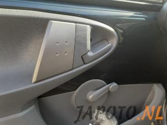 Toyota Aygo Aygo (B10), Hatchback, 2005 / 2014 1.0 12V VVT-i picture 10