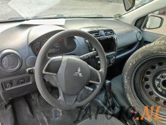 Mitsubishi Space-star Space Star (A0), Hatchback, 2012 1.0 12V picture 13