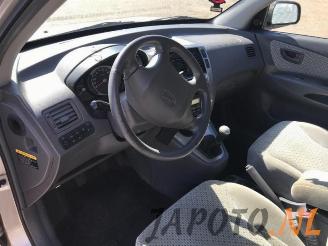 Hyundai Tucson Tucson (JM), SUV, 2004 / 2010 2.0 16V CVVT 4x4 picture 9