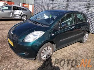 Toyota Yaris Yaris II (P9), Hatchback, 2005 / 2014 1.3 16V VVT-i picture 1