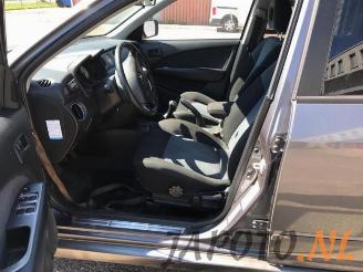 Mitsubishi Outlander Outlander (CU), SUV, 2001 / 2007 2.0 16V 4x2 picture 9