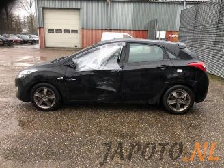 Hyundai I-30 i30 (GDHB5), Hatchback, 2011 1.6 GDI Blue 16V picture 2