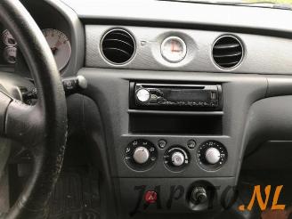 Mitsubishi Outlander Outlander (CU), SUV, 2001 / 2007 2.0 16V 4x2 picture 8