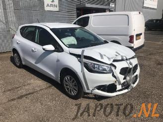 Kia Cee d Cee'd (JDB5), Hatchback 5-drs, 2012 / 2018 1.6 GDI 16V picture 6