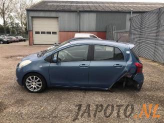 Toyota Yaris Yaris II (P9), Hatchback, 2005 / 2014 1.3 16V VVT-i picture 2