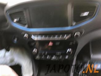 Hyundai Ioniq Ioniq, Liftback, 2016 / 2022 1.6 GDI 16V Hybrid picture 12