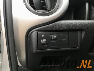 Mazda 2 2 (DE), Hatchback, 2007 / 2015 1.5 16V S-VT picture 12