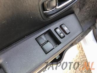 Toyota Yaris Yaris III (P13), Hatchback, 2010 / 2020 1.5 16V Hybrid picture 14