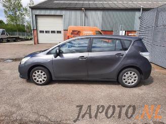 Toyota Verso Verso, MPV, 2009 / 2018 2.0 16V D-4D-F picture 2
