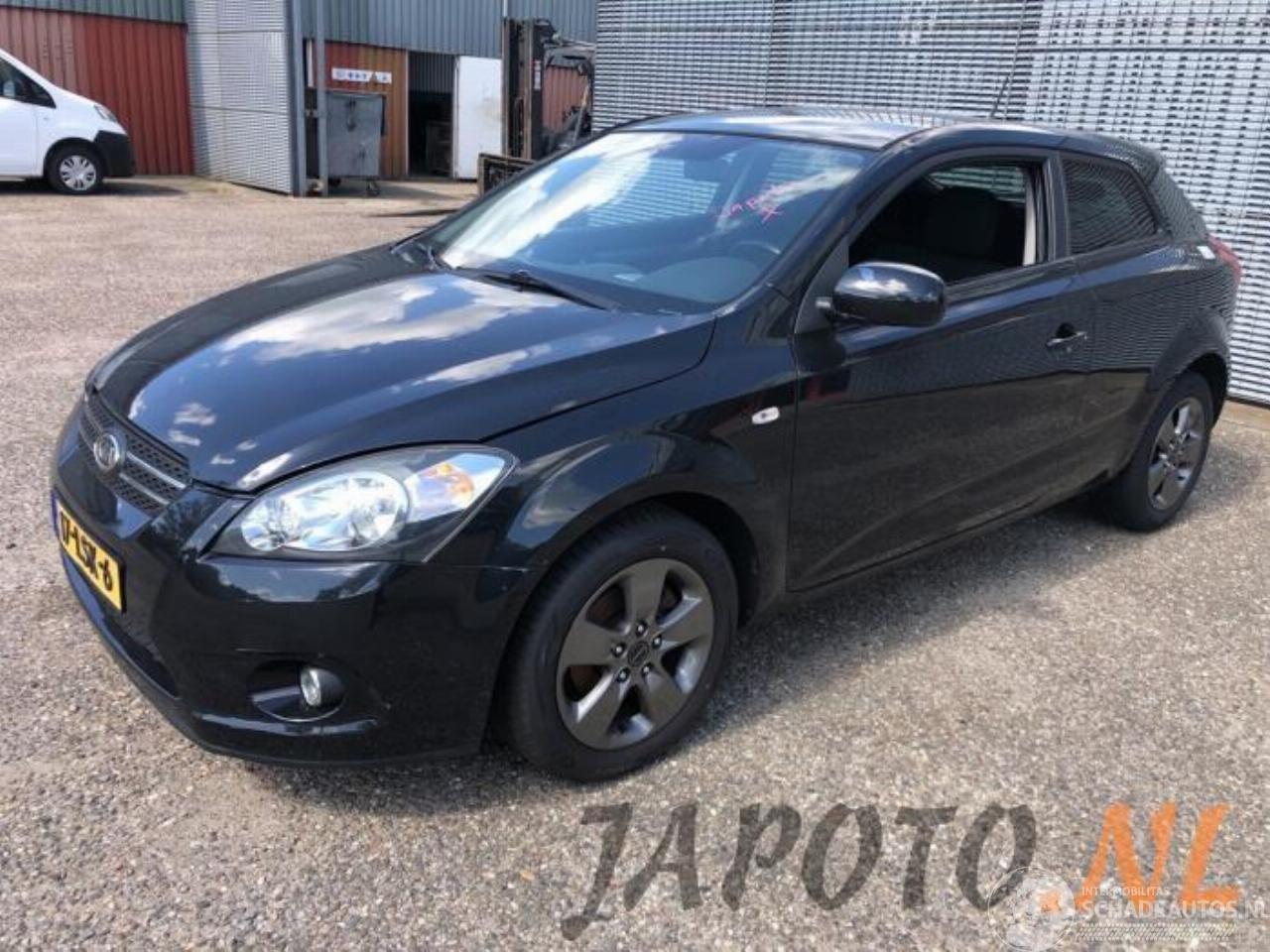 Kia Pro cee d Pro cee'd (EDB3), Hatchback 3-drs, 2008 / 2012 1.4 CVVT 16V