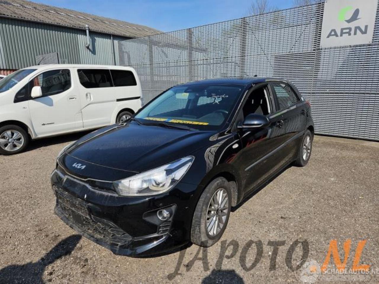 Kia Rio Rio IV (YB), Hatchback, 2017 1.0i T-GDi 100 MHEV