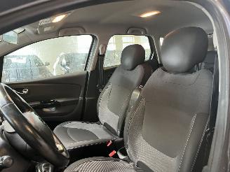 Renault Captur 0.9 TCe Dynamique NAP! picture 18