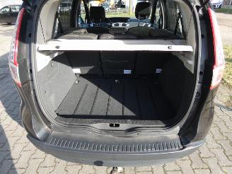 Renault Scenic 1.4 TCE Bns Sport picture 6