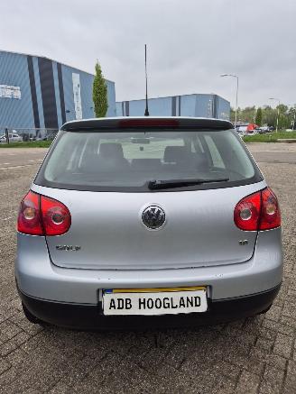 Volkswagen Golf (1K1) Hatchback 1.6 (BSE) [75kW] picture 5