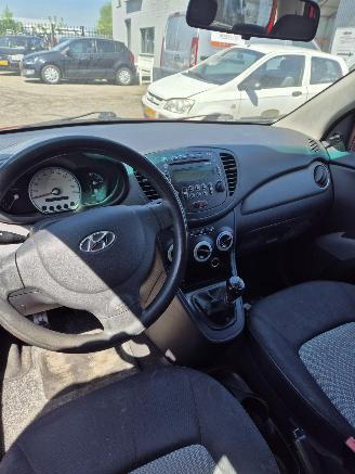 Hyundai I-10 (F5) Hatchback 1.1i 12V (G4HG) [49kW] picture 8