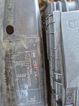 Seat Leon (1P1) Hatchback 5-drs 1.6 (BSE) [75kW] 5-BAK picture 7