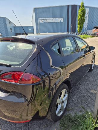 Seat Leon (1P1) Hatchback 5-drs 1.6 (BSE) [75kW] 5-BAK picture 4