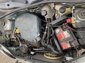 Renault Kangoo (KC) MPV 1.4 (E7J-634) [55kW] AUTOMAAT picture 8