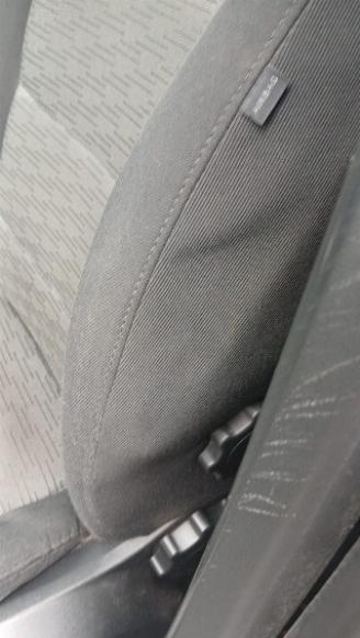 Skoda Octavia Octavia Combi (1Z5) Combi 5-drs 1.2 TSI (CBZB) [77kW]  (02-2010/04-201=
3) picture 8