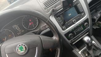 Skoda Octavia Octavia Combi (1Z5) Combi 5-drs 1.2 TSI (CBZB) [77kW]  (02-2010/04-201=
3) picture 3