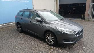 Ford Focus Focus 3 Wagon Combi 1.0 Ti-VCT EcoBoost 12V 100 (M2DC) [74kW]  (02-201=
2/05-2018) picture 13
