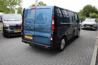 Renault Trafic 1.6 dCi T27 L1H1 Turbo2 Energy airco navi 3 zits zijschade picture 6