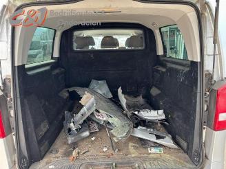 Mercedes Vito Vito Tourer (447.7), Bus, 2014 2.2 116 CDI 16V picture 6