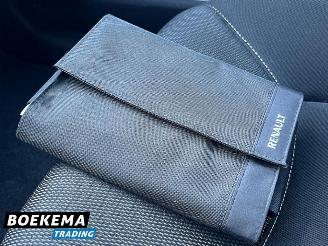 Renault Clio 0.9 TCe Expression Navi Cruise Airco picture 27