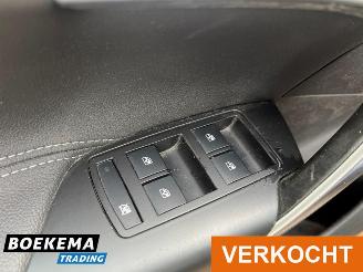 Opel Insignia 1.8 Executive Leer Navi Memory Cruise PDC Stoelverw. picture 17