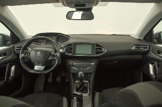 Peugeot 308 SW 1.2 PureTech Navi Clima Style picture 21