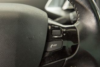 Peugeot 308 SW 1.2 PureTech Navi Clima Style picture 15