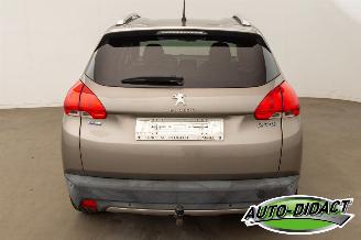 Peugeot 2008 1.2 88.215 km Clima Navi Access picture 40