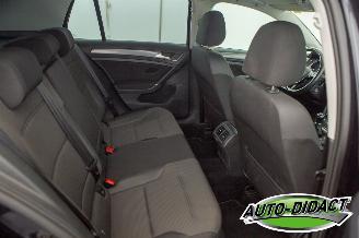 Volkswagen Golf 1.0 TSI Clima Navi Camera picture 25