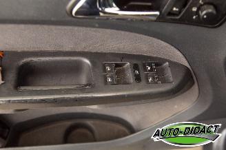 Volkswagen Touran 1.9 TDI Automaat 7persoons Clima picture 11