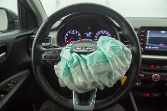 Kia Stonic 1.2 MPi 66.962 km Airco Navi ComfortPlusLine Navigator picture 5