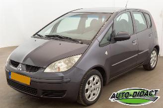 skadebil auto Mitsubishi Colt 1.3 Invite Airco 2005/11