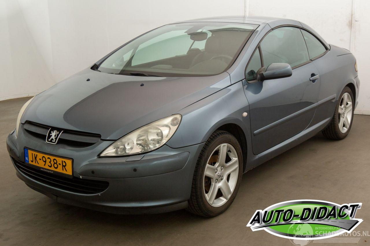 Peugeot 307 CC 2.0-16V Motorschade