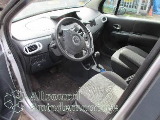 Renault Modus Modus/Grand Modus (JP) MPV 1.6 16V (K4M-801) [82kW]  (12-2004/12-2012)= picture 9