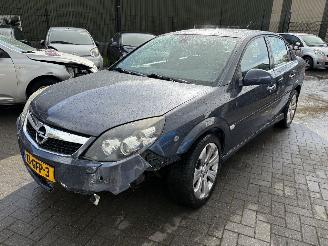 Opel Vectra 1.8 16V Executive Automaat picture 16