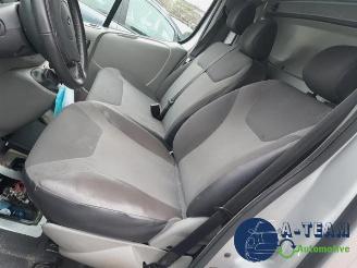 Renault Trafic Trafic New (FL), Van, 2001 / 2014 2.0 dCi 16V 115 picture 13