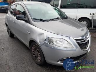 Lancia Ypsilon Ypsilon (312), Hatchback, 2011 0.9 TwinAir 85 picture 3